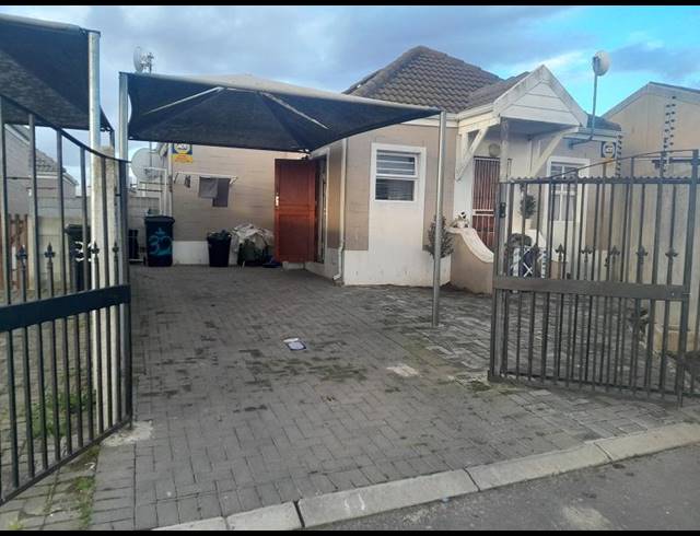 2 BEDROOM HOUSE FOR SALE IN KLAPMUTS